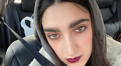 modella gucci armine nazionalità|Who Is Armine Harutyunyan And How Did She Become A Victim .